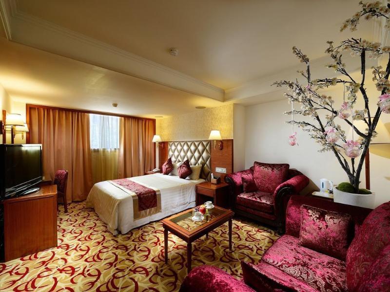 Spa Spring Resort Beitou Exterior photo